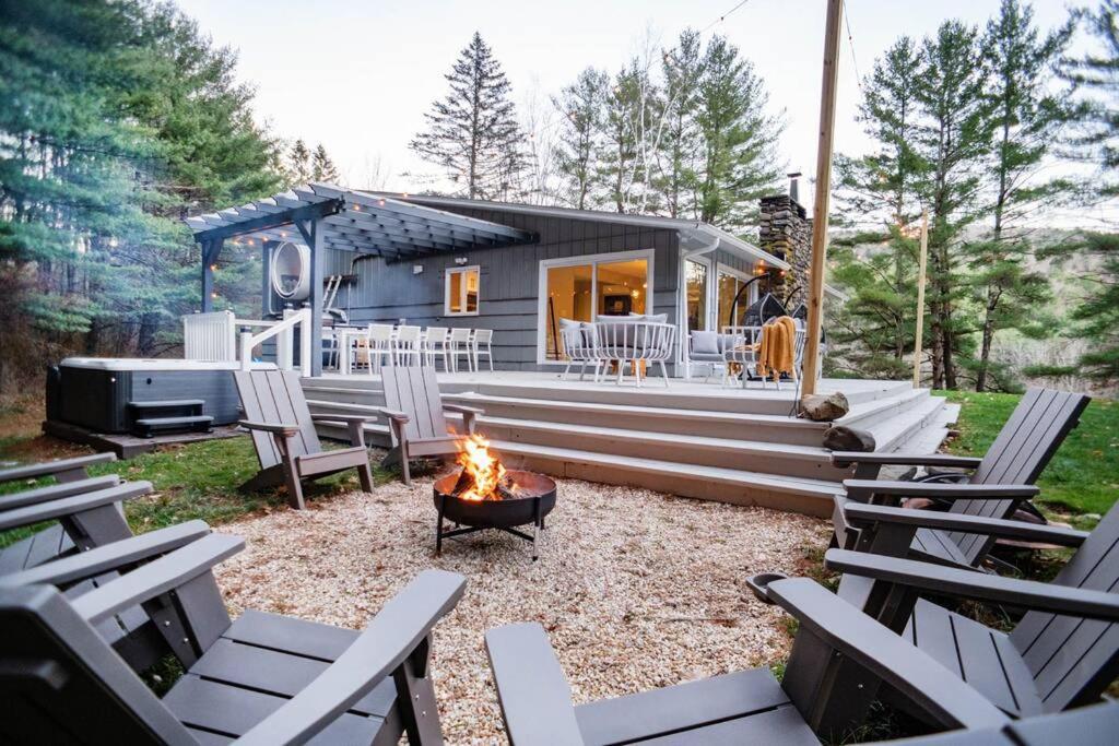 Prattvilla -Catskill -Mountain Escape 5 Bedroom ,3 Bath With Hot Tub Prattsville 외부 사진