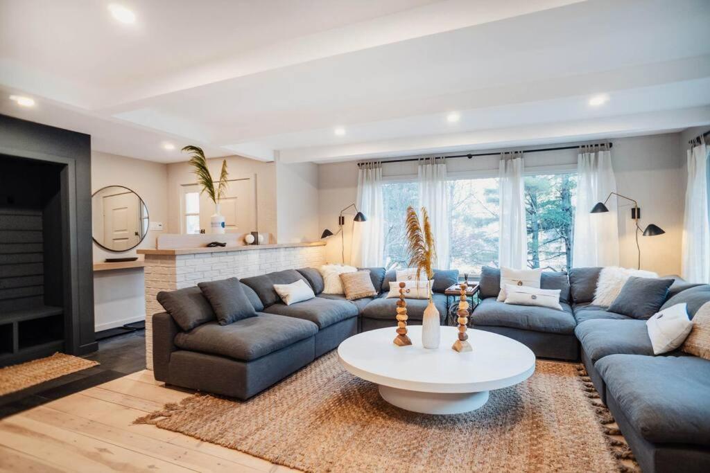 Prattvilla -Catskill -Mountain Escape 5 Bedroom ,3 Bath With Hot Tub Prattsville 외부 사진
