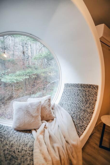 Prattvilla -Catskill -Mountain Escape 5 Bedroom ,3 Bath With Hot Tub Prattsville 외부 사진